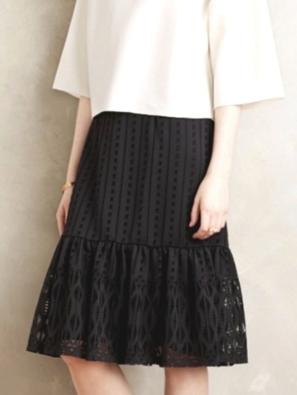 Anthropologie Moulinette Soeurs Perforated Ruffle Skirt in Black Size Small